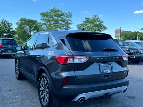 2020 Ford Escape SEL