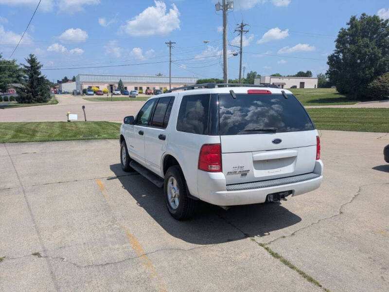 2004 Ford Explorer XLT