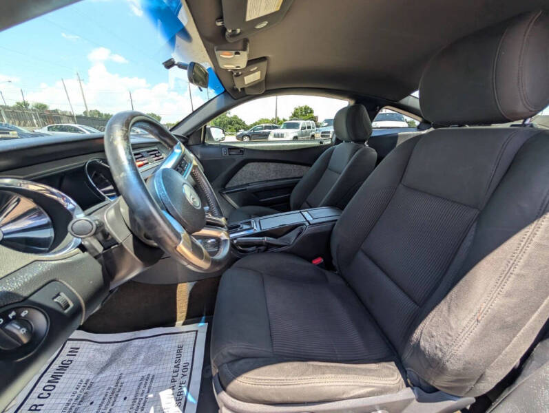 2013 Ford Mustang V6