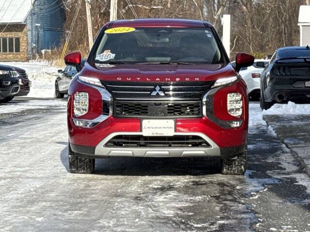 2024 Mitsubishi Outlander SE