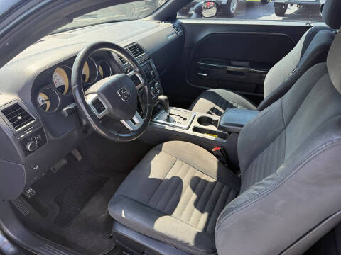 2013 Dodge Challenger SXT