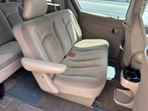 2003 Dodge Caravan SE