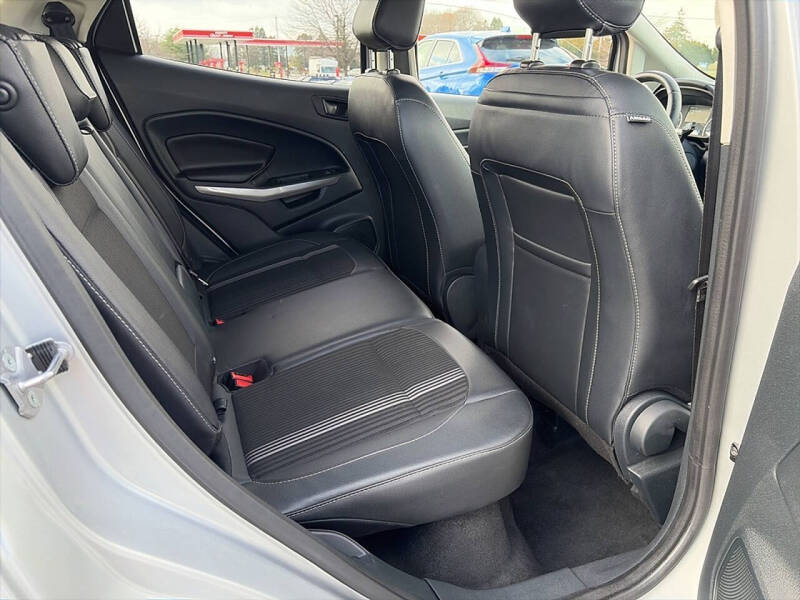 2022 Ford EcoSport SES