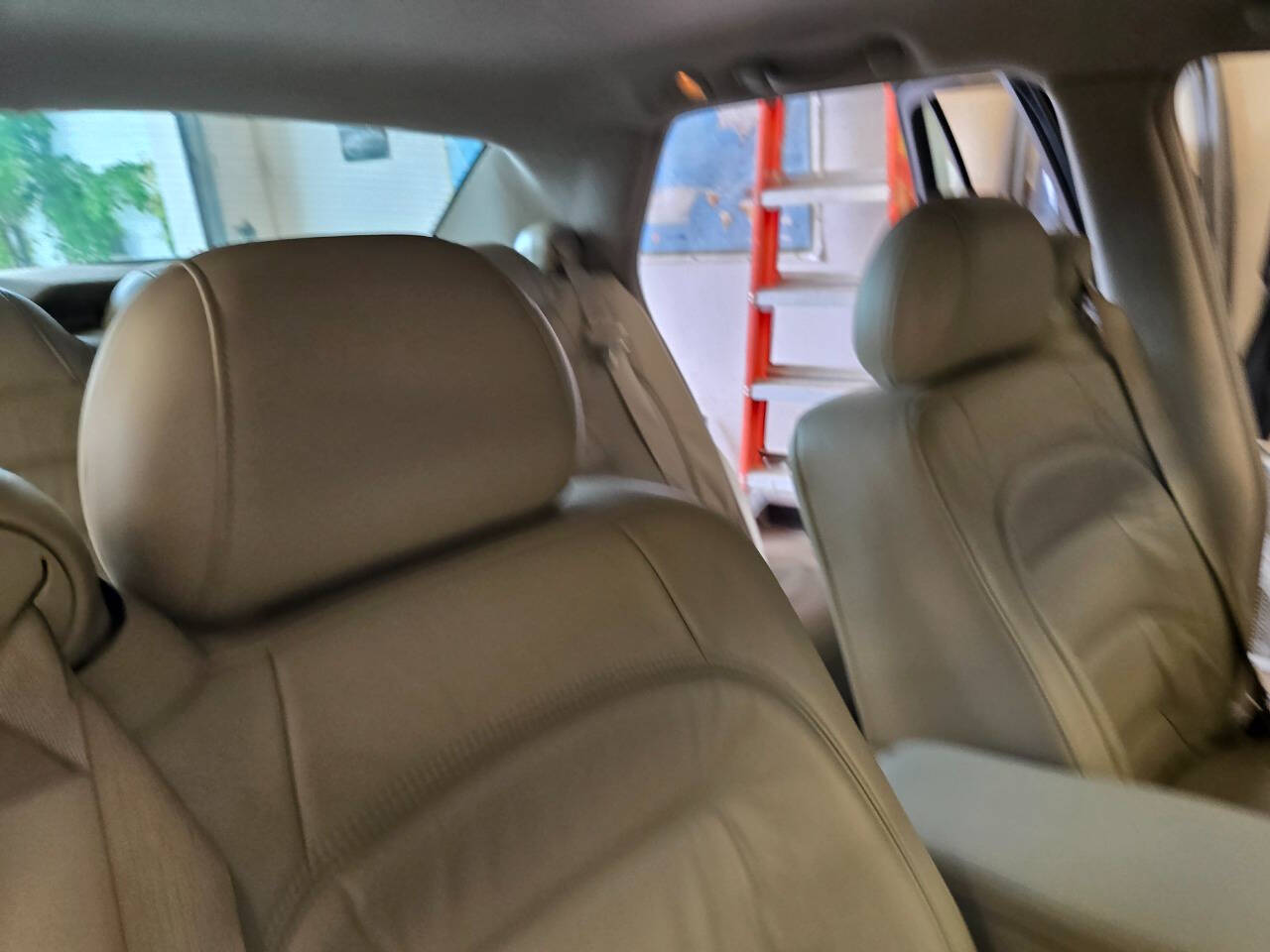 2002 Cadillac DeVille 101