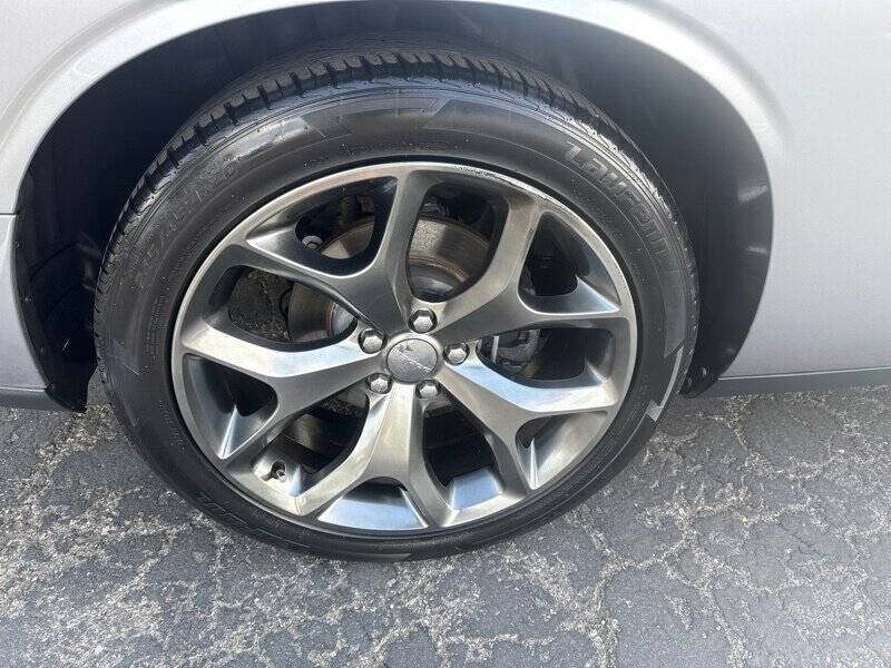 2015 Dodge Challenger SXT Plus