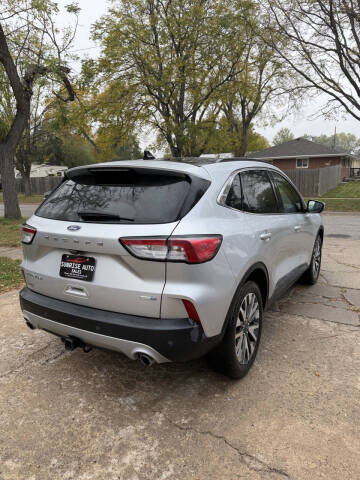 2020 Ford Escape Titanium