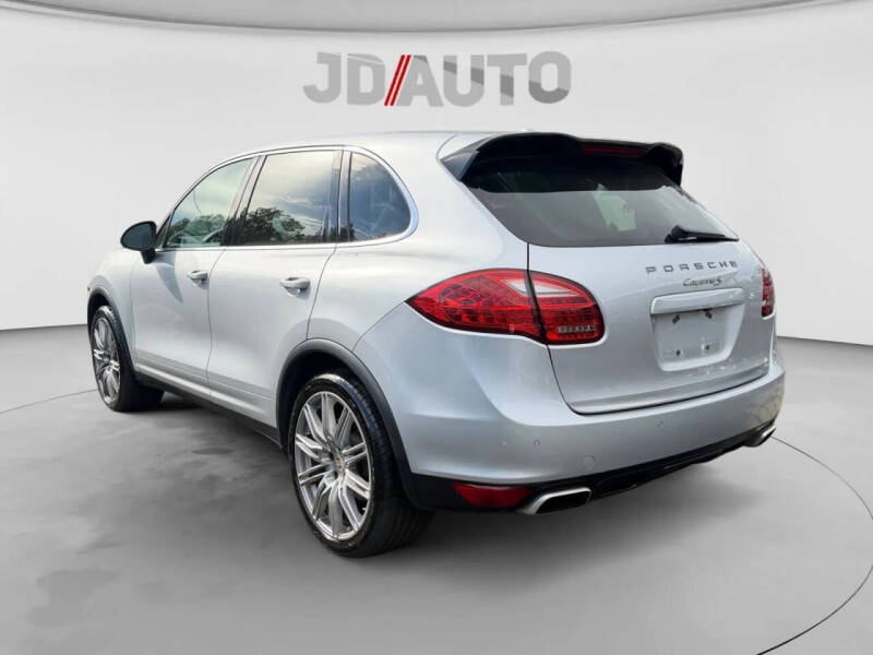 2011 Porsche Cayenne S