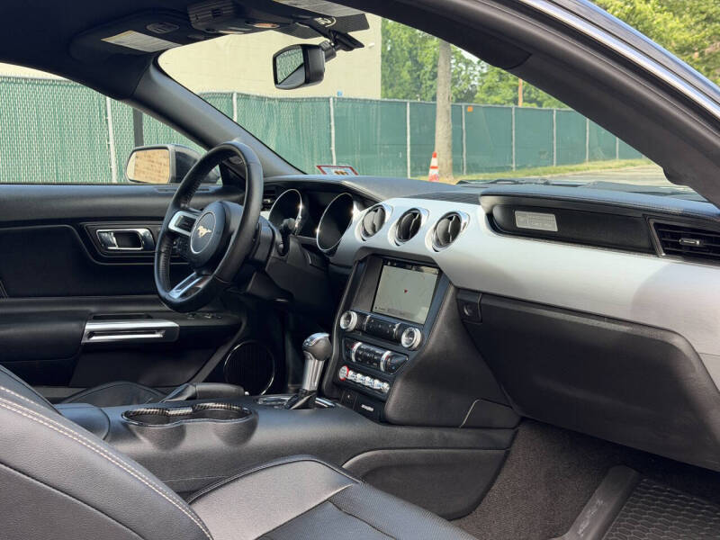 2017 Ford Mustang EcoBoost Premium