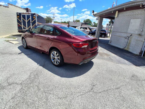 2015 Chrysler 200 S