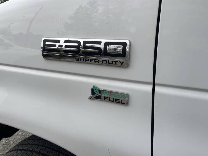 2014 Ford E-Series E-350 SD