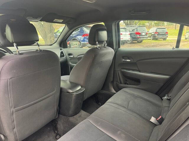 2013 Chrysler 200 LX