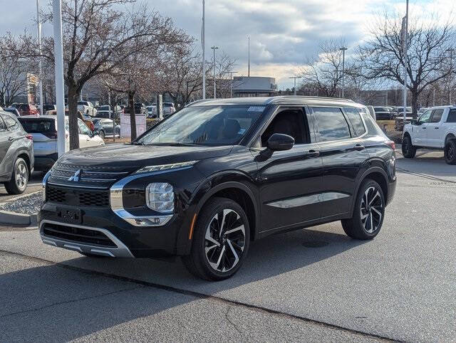 2024 Mitsubishi Outlander for sale at Axio Auto Boise in Boise, ID