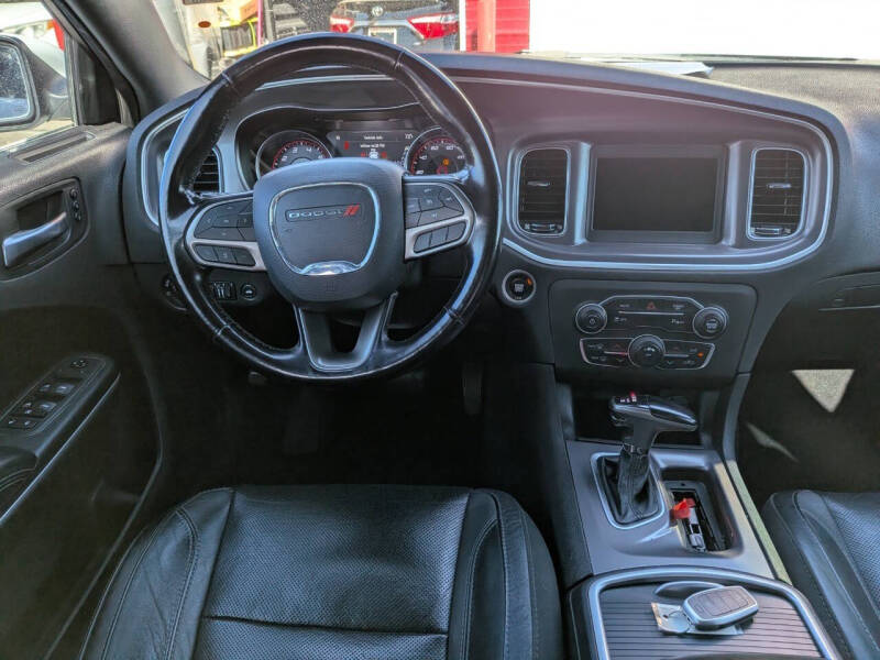 2020 Dodge Charger SXT