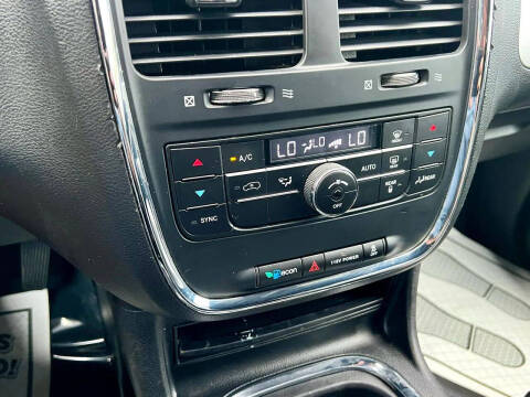 2014 Dodge Grand Caravan R/T