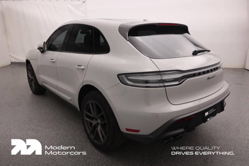 2023 Porsche Macan T