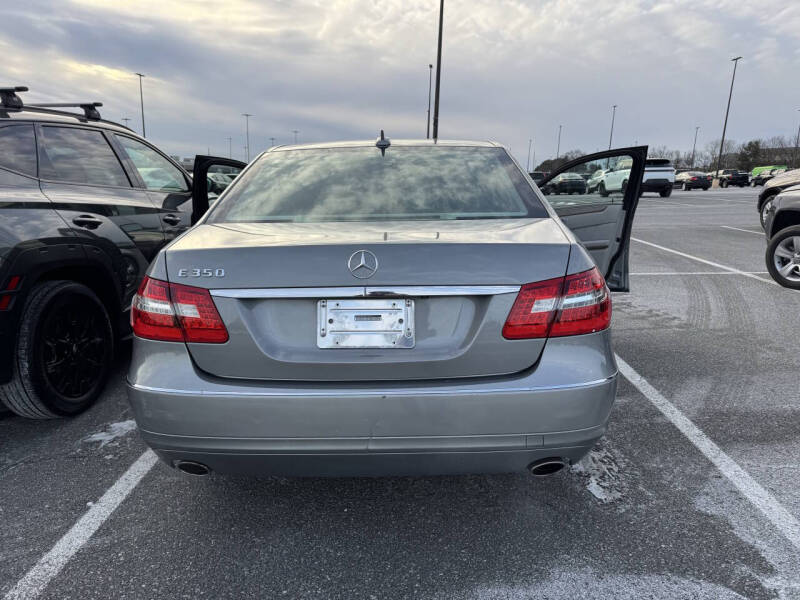 Image 5 of 2011 Mercedes-Benz E-Class E 350 Luxury