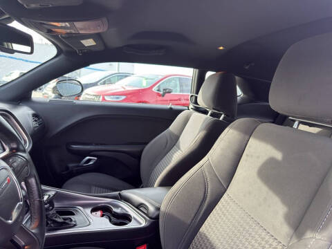 2016 Dodge Challenger SXT