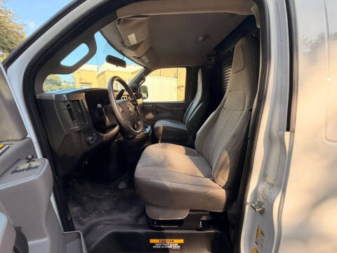 2025 Chevrolet Express 2500