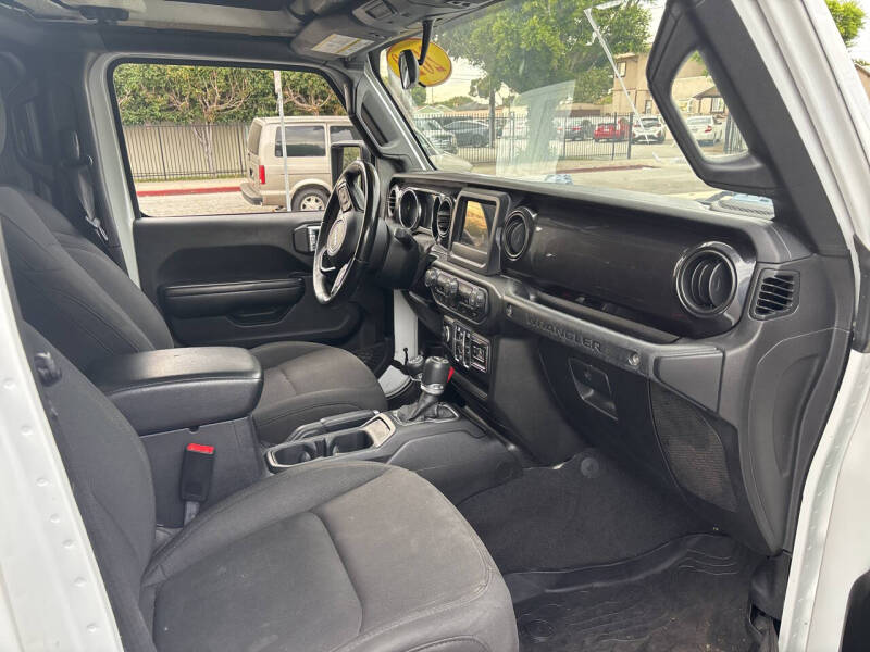 2020 Jeep Wrangler Unlimited Altitude