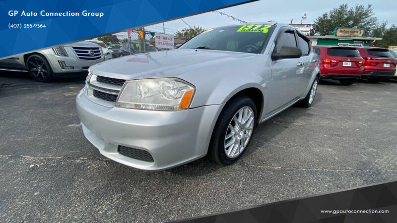 2012 Dodge Avenger SE's photo