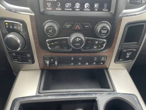 2015 RAM 1500 Laramie