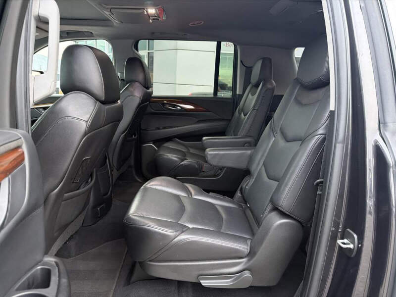2018 Cadillac Escalade ESV Premium Luxury