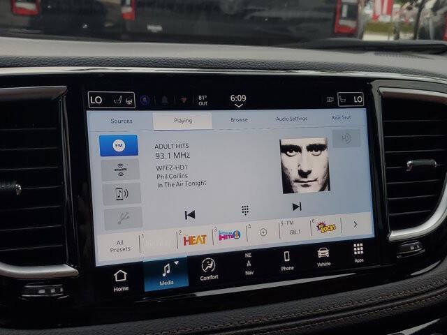 2026 Chrysler Pacifica Pinnacle