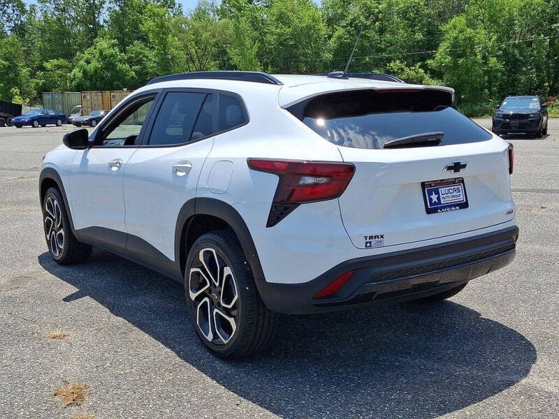2024 Chevrolet Trax RS