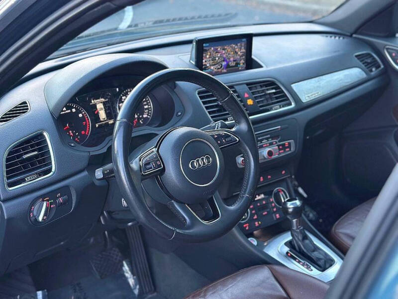 2017 Audi Q3 2.0T quattro Premium Plus