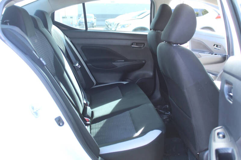 2021 Nissan Versa SV