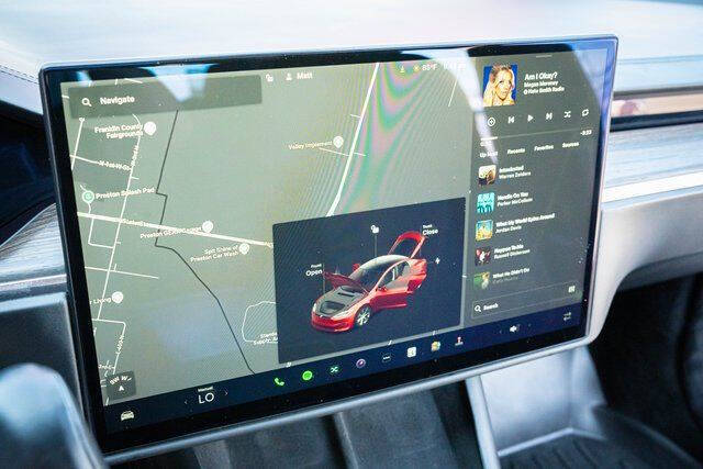 2021 Tesla Model S Plaid