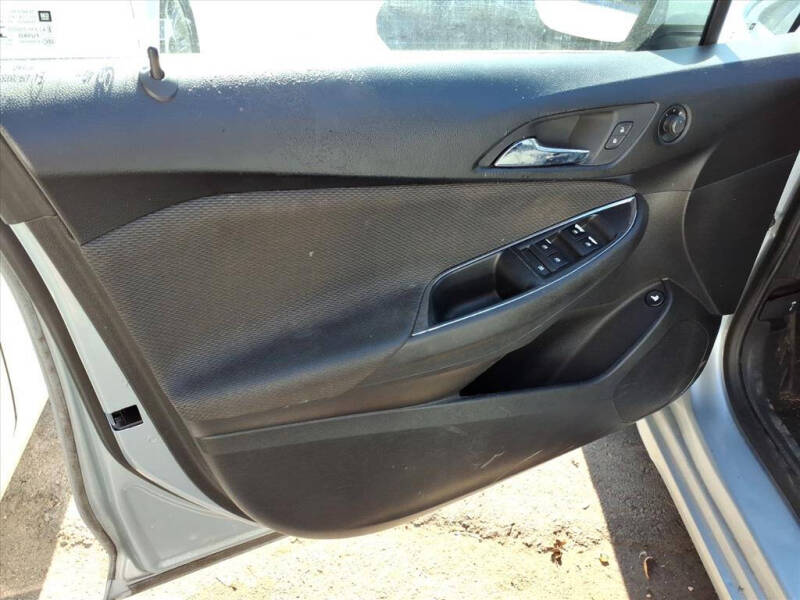 2017 Chevrolet Cruze LS Auto