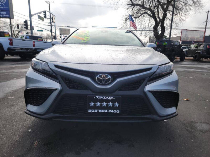 2021 Toyota Camry SE photo 8