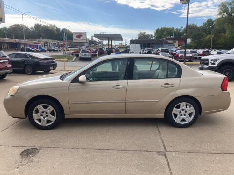 2006 Chevrolet Malibu for sale at GRC OF KC in Gladstone MO