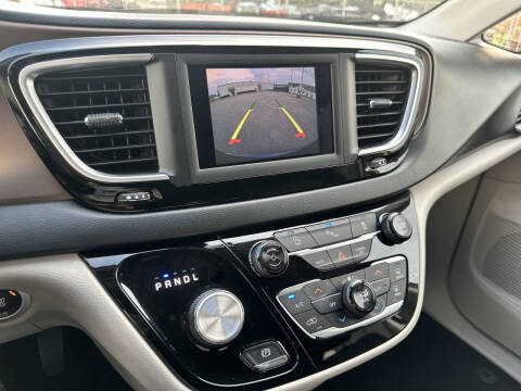2018 Chrysler Pacifica Touring L