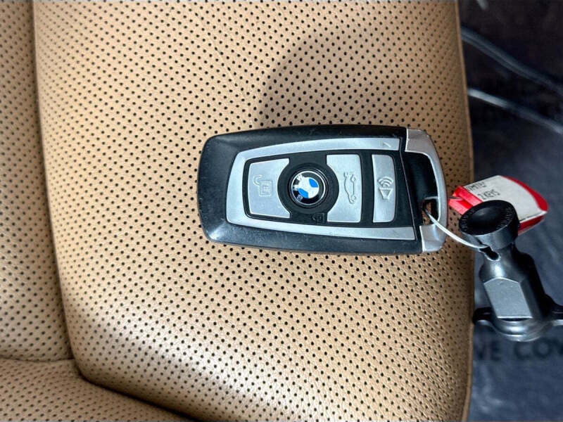 2012 BMW 7 Series 750Li xDrive