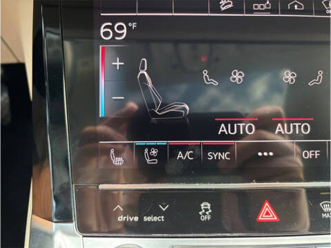 2019 Audi e-tron quattro Prestige