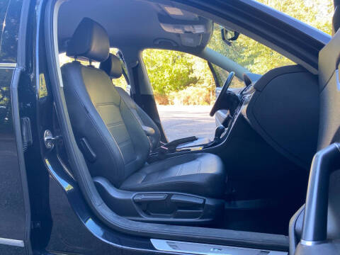 2017 Volkswagen Passat 1.8T R-Line