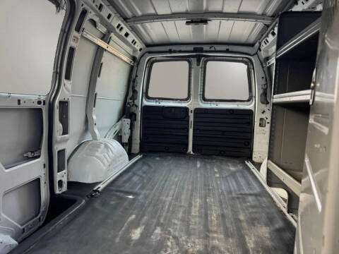2017 Chevrolet Express 2500
