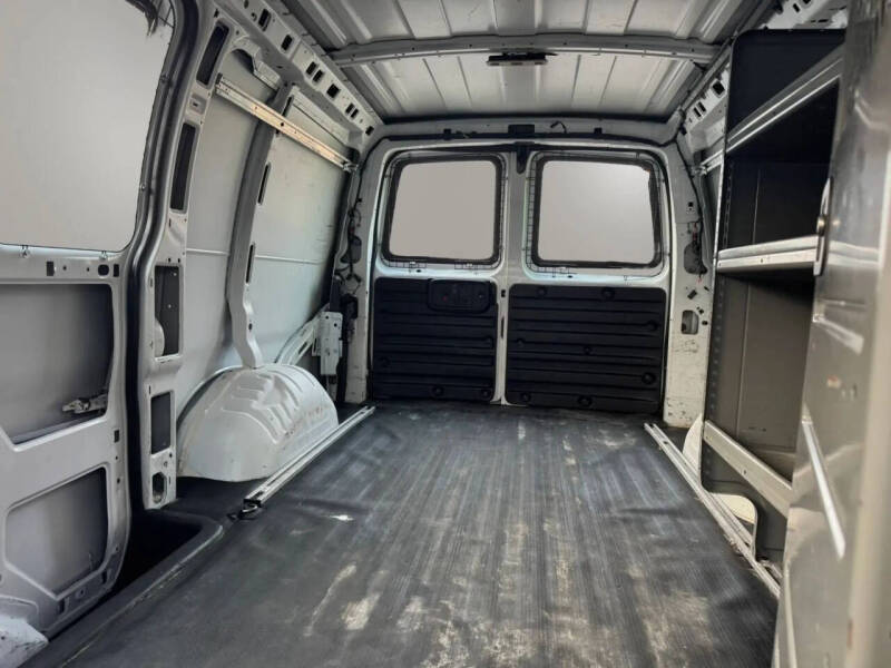 2017 Chevrolet Express 2500