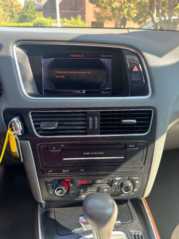 2012 Audi Q5 2.0T quattro Premium Plus