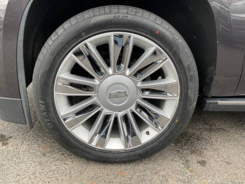 2016 Cadillac Escalade Platinum