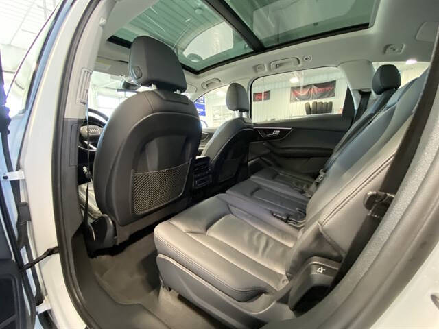 2024 Audi Q7 quattro Premium Plus 45 TFSI