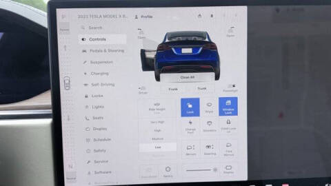 2023 Tesla Model X Standard Range