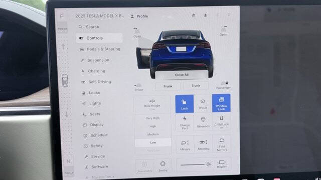 2023 Tesla Model X Standard Range