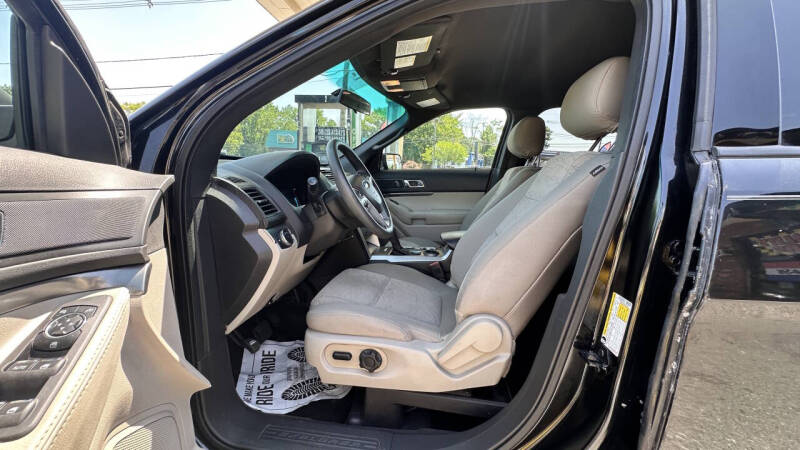 2015 Ford Explorer