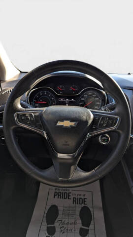 2017 Chevrolet Cruze LT Auto