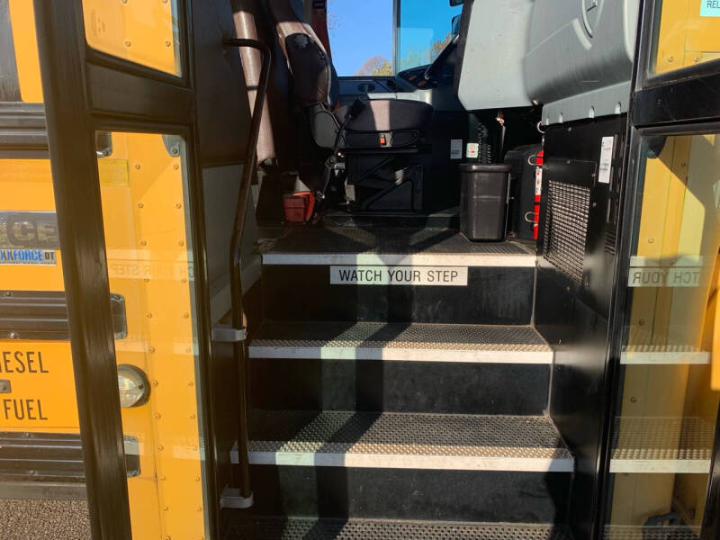 2014 IC Bus CE Series