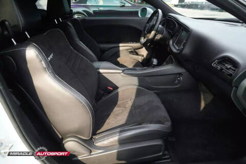 2015 Dodge Challenger SRT Hellcat