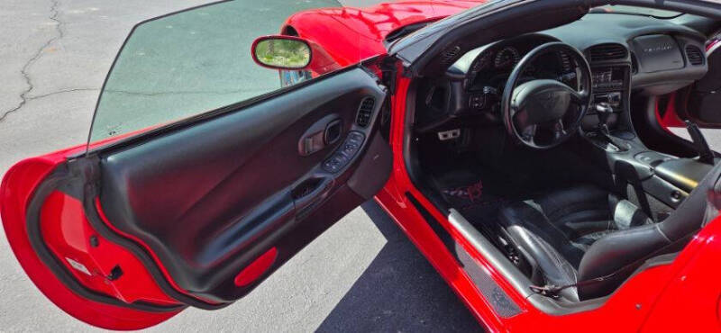 2004 Chevrolet Corvette